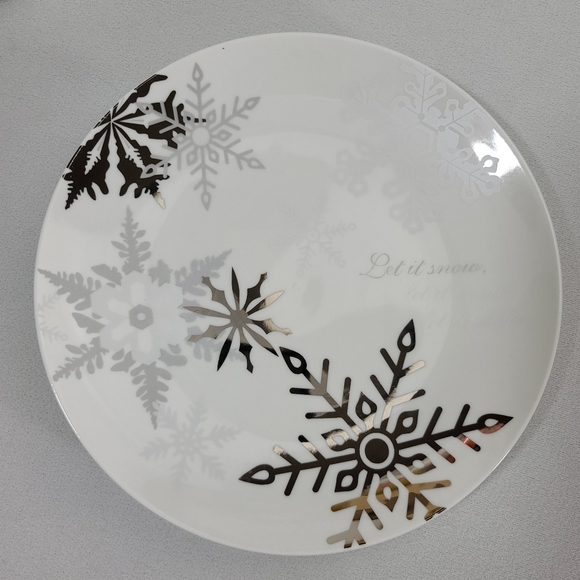Restoration Hardware Snowflakes Let It Snow Plates - Set Of 4 - Picture 3 of 16